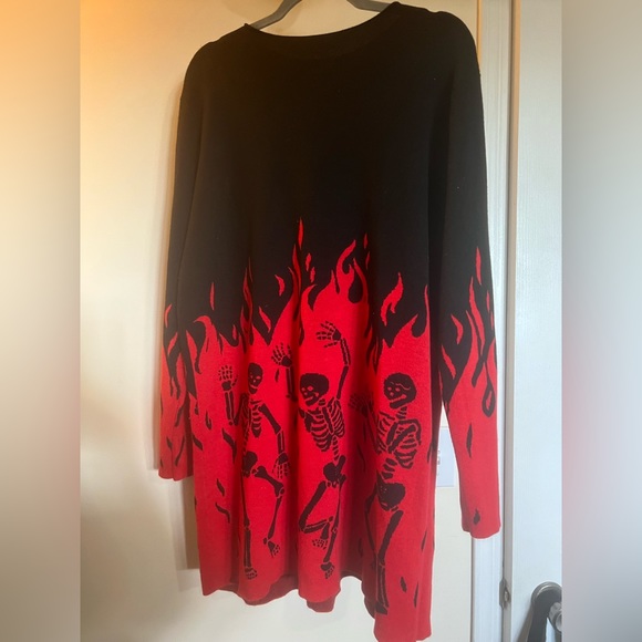 NEW Blackmilk Hellfire Oversized Sweater - Picture 2 of 3